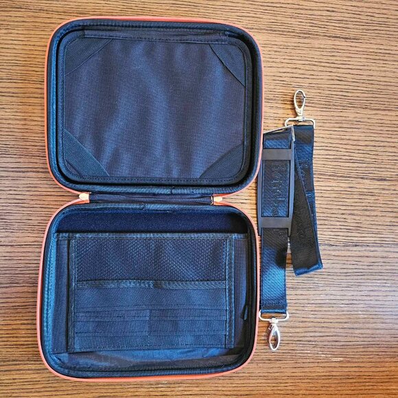 Bombata Tablet Case with Strap - Picture 5 of 10